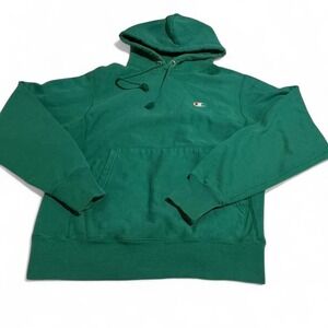 Green Champion Reverse Weave hoodie #reverseweave #loungewear #gym #winter